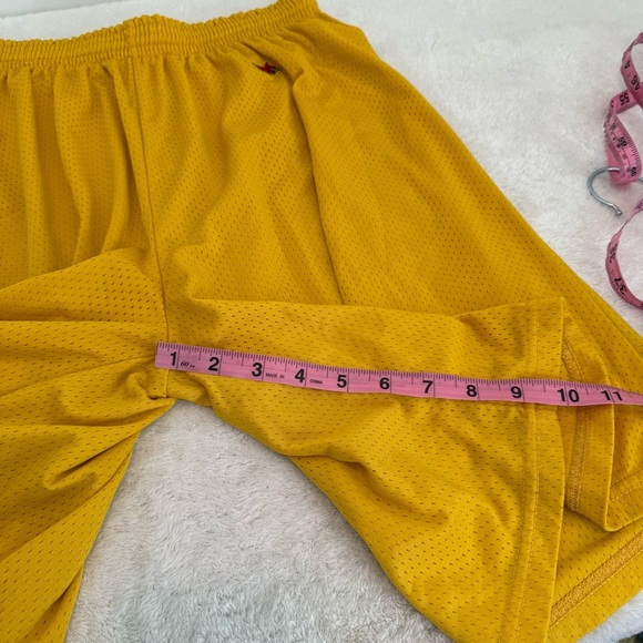 Vtg CALVERT HALL HIGH SCHOOL LACROSSE SHORTS Gym TOWSON MARYLAND Team LAX L - Picture 10 of 10